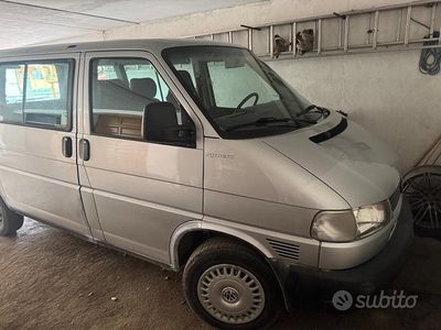 Occasion VW Caravelle 102 ch (75 kW) 2001 Gris Monospace