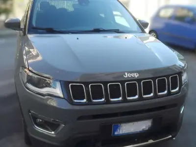 Usata Jeep Compass Limited 140 CV (102 kW) 2020 Grigio SUV