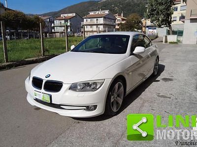 Usata BMW 320 Cabriolet Efficient Dynamics 184 CV (135 kW) 2012 Bianco Cabrio