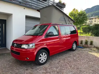 Usata VW California Beach 140 CV (102 kW) 2014 Rosso Furgone