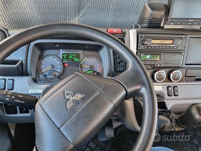 Bianco Usata 2022 Mitsubishi Canter | 60.500 €