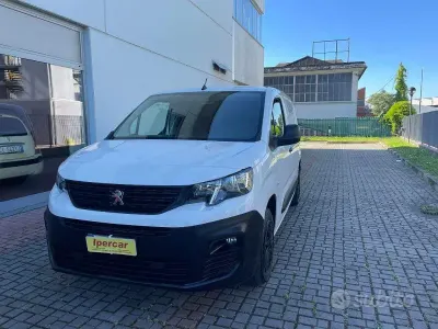 Usata Peugeot Partner 102 CV (75 kW) 2021 Bianco Monovolume