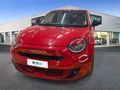 Usata Fiat 600 La Prima 110 CV (80 kW) 2025 Rosso SUV