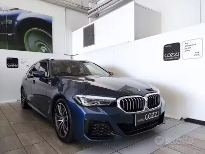 Usata BMW 530 M Sport 249 CV (183 kW) 2023 Blu/azzurro Station wagon