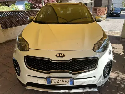 Usata Kia Sportage Style 116 CV (85 kW) 2016 Bianco SUV