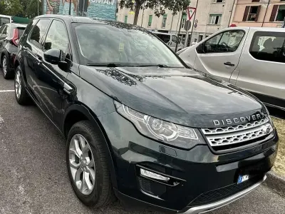 Usata Land Rover Discovery Sport HSE 179 CV (131 kW) 2016 Verde SUV
