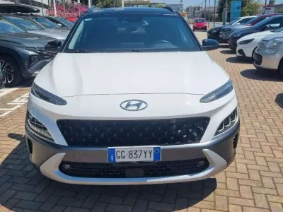 Usata Hyundai Kona 120 CV (88 kW) 2022 Bianco SUV