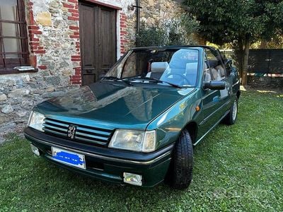Usata Peugeot 205 83 CV (61 kW) 1991 Cabrio