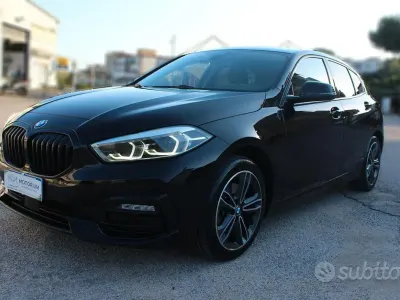 Usata BMW 118 Sport Line 140 CV (102 kW) 2021 Nero Utilitaria