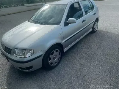 Usata VW Polo 45 CV (33 kW) 2001 Grigio Utilitaria