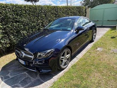 Usata Mercedes E220 AMG line 194 CV (142 kW) 2018 Blu/azzurro Coupé