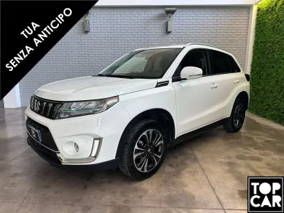Usata Suzuki Vitara 102 CV (75 kW) 2022 Bianca metallizzato SUV