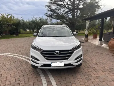 Usata Hyundai Tucson Edition 116 CV (85 kW) 2017 Bianco SUV