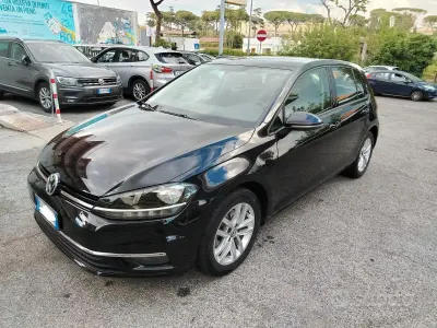 Second-hand VW Golf VII Comfortline 125 CP (91 kW) 2017 Negru Berlinǎ