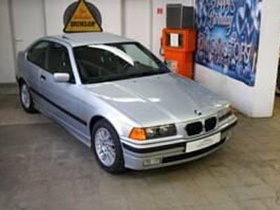 Usata BMW 323 Compact 170 CV (125 kW) 1998 Argento Utilitaria