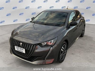 Usata Peugeot 208 Allure 100 CV (73 kW) 2022 Grigio Utilitaria