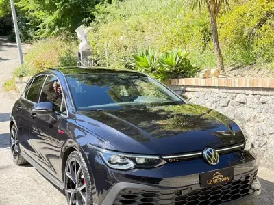 Usata VW Golf VIII GTI 320 CV (235 kW) 2023 Nero Berlina
