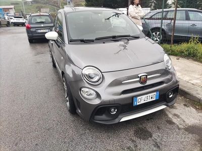Usata Abarth 595 165 CV (121 kW) 2022 Grigio Utilitaria