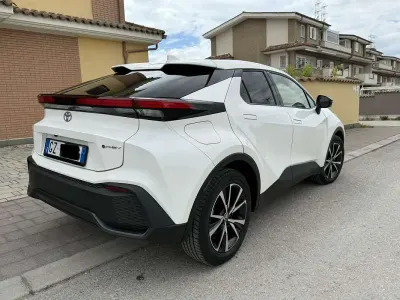 Usata Toyota C-HR