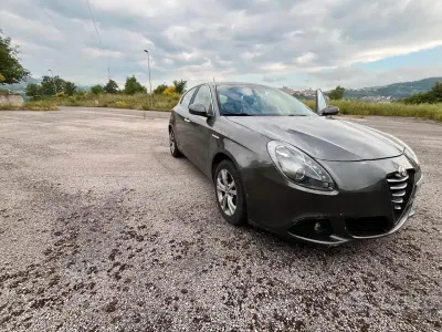 Usata Alfa Romeo Giulietta 105 CV (77 kW) 2011 Utilitaria