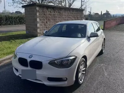 Usata BMW 118 143 CV (105 kW) 2012 Bianco Utilitaria