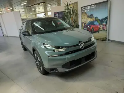 Nuova Citroën C4 PureTech 131 CV (96 kW) 2026 Verde SUV
