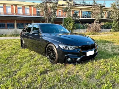 Usata BMW 318 143 CV (105 kW) 2014 Blu Station wagon