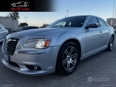 Usata Lancia Thema Platinum 190 CV (139 kW) 2012 Grigio Berlina