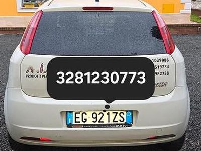 Usata Fiat Grande Punto 75 CV (55 kW) 2011 Bianco Utilitaria