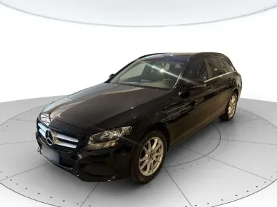 Usata Mercedes C180 116 CV (85 kW) 2018 Nero Station wagon