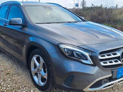 Usata Mercedes GLA200 2019 Grigio SUV