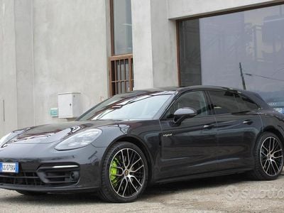 Usata Porsche Panamera S E-Hybrid Sport Turismo 441 CV (324 kW) 2021 Grigio Berlina