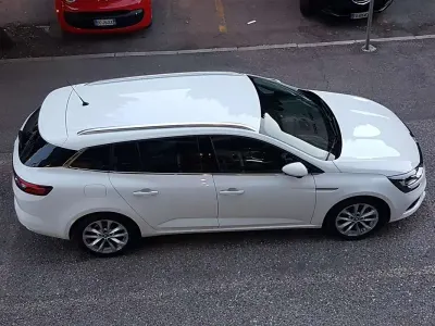 Usata Renault Mégane GrandTour Intens 110 CV (80 kW) 2017 Bianco Station wagon