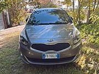 Usata Kia Carens 2015 Grigio Monovolume