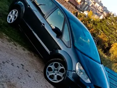 Usata Ford S-MAX 140 CV (102 kW) 2006 Grigio Monovolume