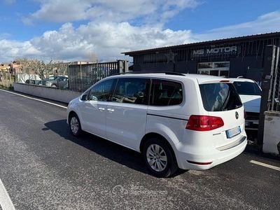 Usata VW Sharan Highline 140 CV (102 kW) 2012 Bianco Monovolume