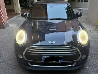 Usata Mini Cooper Hype 136 CV (100 kW) 2017 Blu Utilitaria