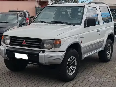Usata Mitsubishi Pajero 95 CV (69 kW) 1991 Bianco SUV