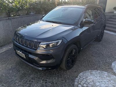 Grigio Usata 2024 Jeep Compass SUV | 26.950 € (Buon prezzo)