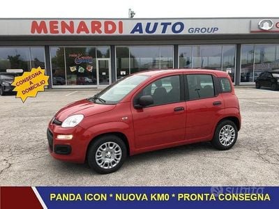 Nuova Fiat Panda Icon 70 CV (51 kW) 2025 Rosso Utilitaria