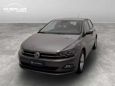 Usata VW Polo Comfortline 80 CV (58 kW) 2018 Grigio Utilitaria