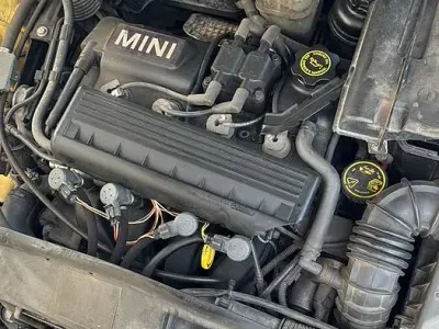 Usata Mini Cooper 116 CV (85 kW) 2002 Giallo Utilitaria