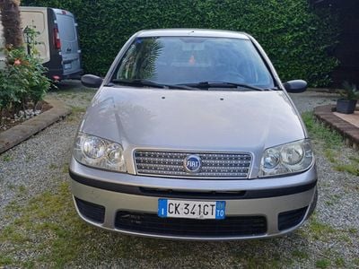 Usata Fiat Punto 60 CV (44 kW) 2003 Grigio Utilitaria