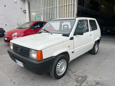 Usata Fiat Panda Young 54 CV (39 kW) 2003 Bianco Utilitaria