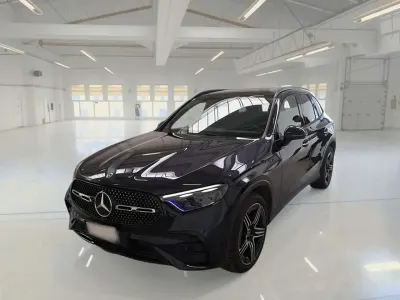 Usata Mercedes GLC220 AMG Line Premium Plus 197 CV (144 kW) 2023 Bianco SUV
