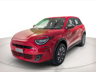 Nuova Fiat 600 145 CV (106 kW) 2025 Rosso pastello SUV