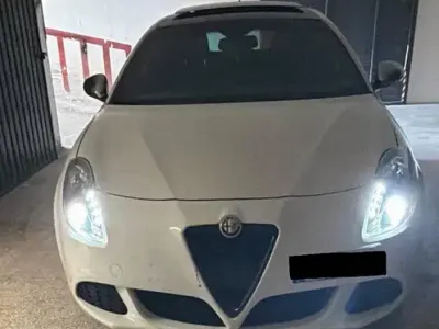 Usata Alfa Romeo Giulietta 109 CV (80 kW) 2013 Bianco Utilitaria