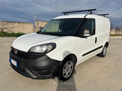 Usata Fiat Doblò 95 CV (69 kW) 2019 Bianco Monovolume