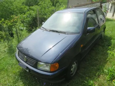 Usata VW Polo Comfortline 60 CV (44 kW) 1996 Bluazzurro Utilitaria