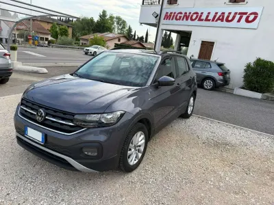 Usata VW T-Cross Style 110 CV (80 kW) 2023 Grigio SUV